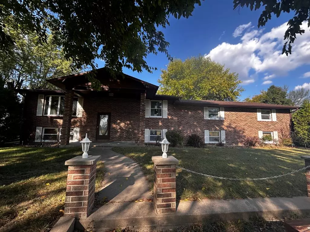 Macon, MO 63552,31822 Lochs Place