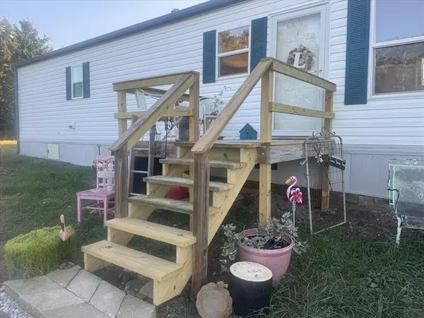 Bevier, MO 63532,25596 Southwest Boulevard