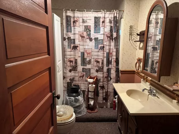 Ludlow, MO 64656,109 Milwaukee