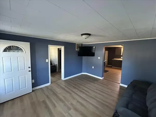 Macon, MO 63552,408 Crescent Drive