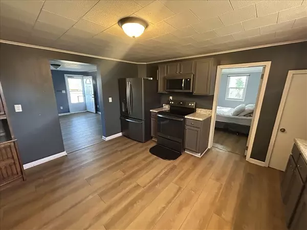 Macon, MO 63552,408 Crescent Drive