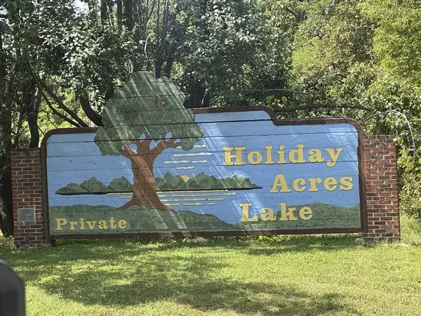 Cairo, MO 65239,201 Lake Circle