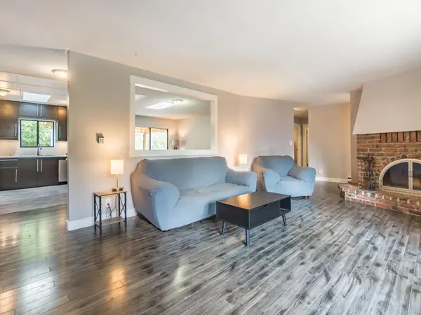 5226 Burnham Cres, Nanaimo, BC V9T 2H9