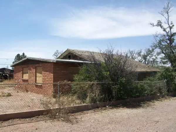 35 W Fir Avenue, Douglas, AZ 85607