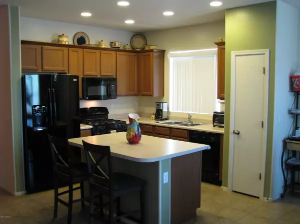 12033 W HAILEY Lane, Marana, AZ 85653