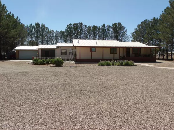 623 N Wells Lane, Willcox, AZ 85643