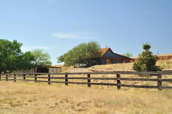 13700 E Singing Valley Road, Sonoita, AZ 85637