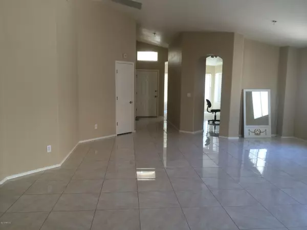 Tucson, AZ 85745,2944 N River Creek Place