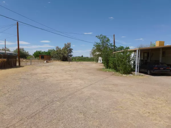 Benson, AZ 85602,851 E McNeil Road