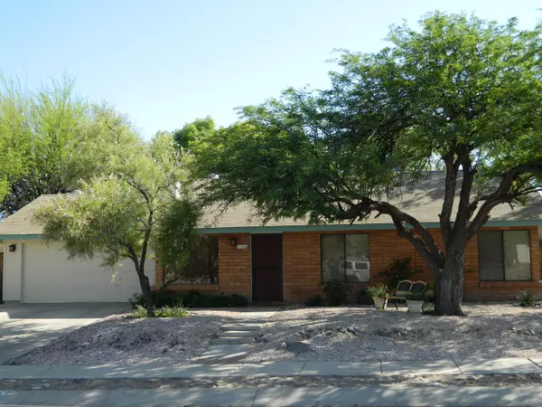 2150 S Cerro DriveN, Tucson, AZ 85713