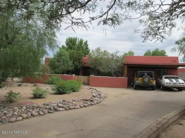 540 N Solar Drive, Vail, AZ 85641