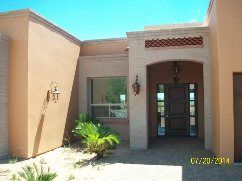 5669 N Mina Vista, Tucson, AZ 85718