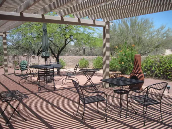 3041 W Sahuaro Divide, Tucson, AZ 85742