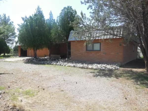 1395 W Old Stewart Road, Willcox, AZ 85643