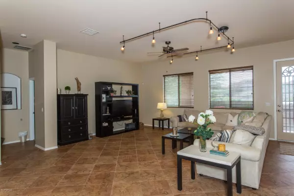 Vail, AZ 85641,10753 S Miralago Drive