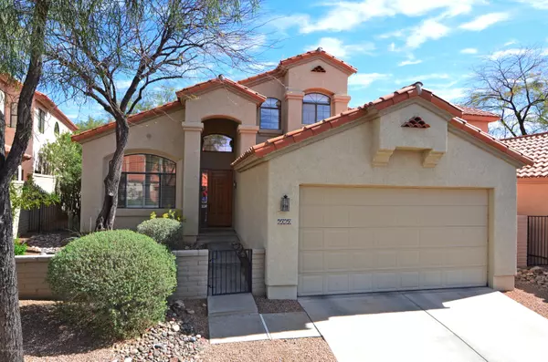 6060 N Moon Crest Drive, Tucson, AZ 85718
