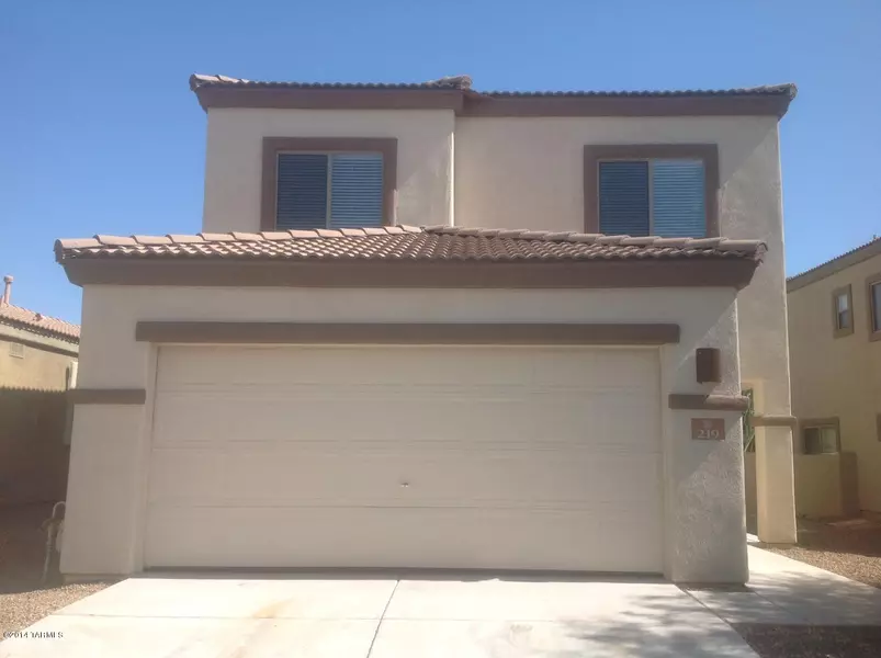 219 E Calle Puente Azul, Sahuarita, AZ 85629