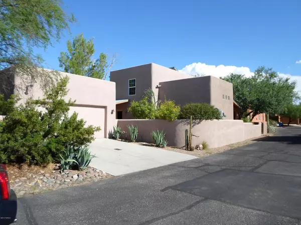 5175 S Renewal, Tucson, AZ 85747