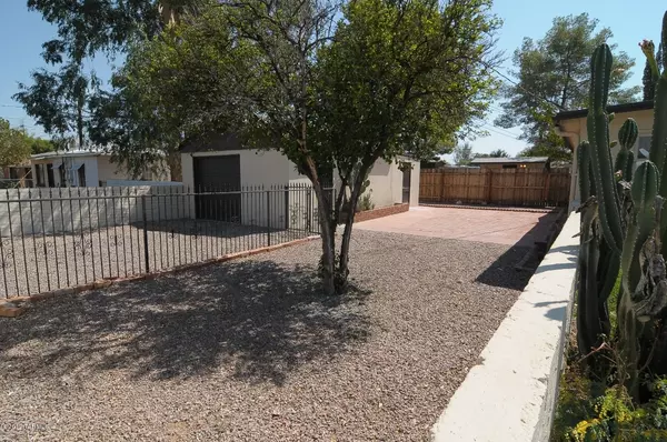 Tucson, AZ 85719,1001-1003 E Blacklidge Drive