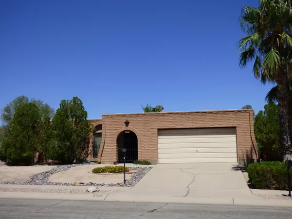 222 W Calle Melendrez, Green Valley, AZ 85614