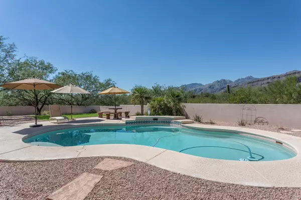 9873 E Fire Agate Place, Tucson, AZ 85749