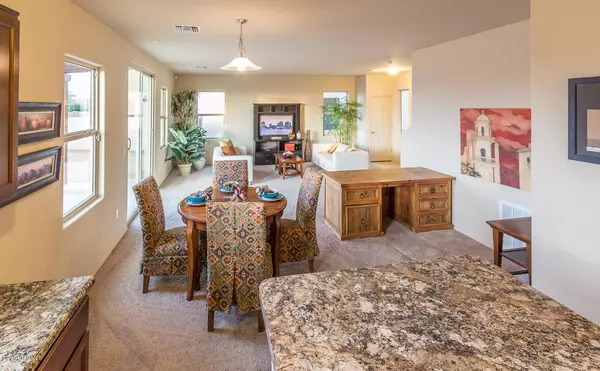 1451 N Darlene Place, Vail, AZ 85641