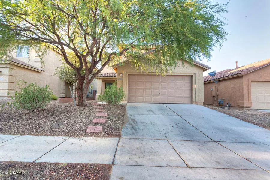 650 W Ash Ridge Drive, Green Valley, AZ 85614