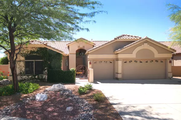 1565 W Periwinkle Place, Tucson, AZ 85737