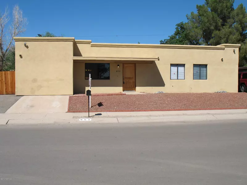 852 W Edgewater DriveN, Tucson, AZ 85704