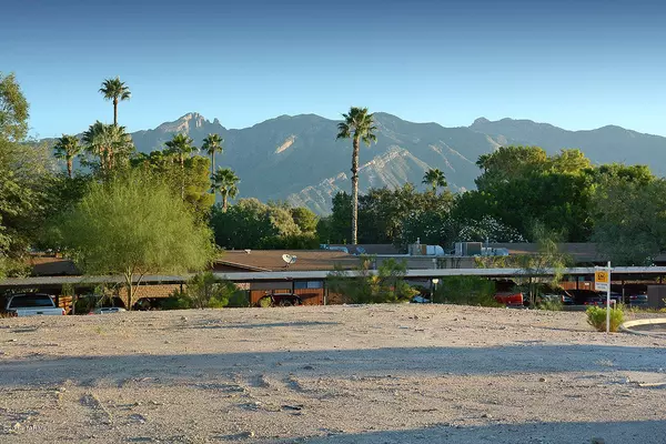 2972 E Placita Aldea Linda, Tucson, AZ 85716