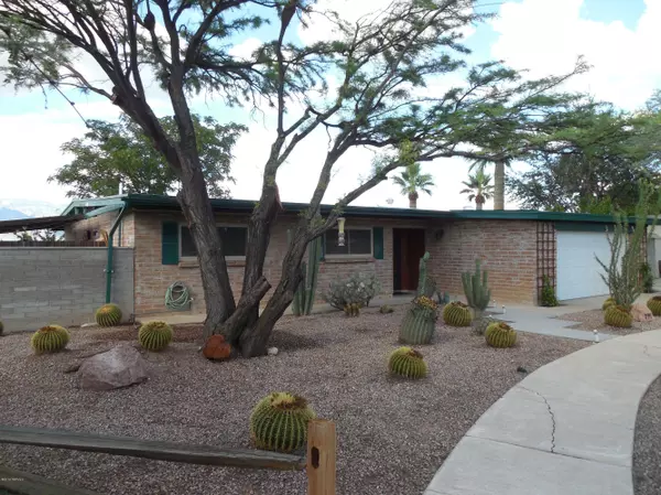 8917 E Calle Bolivar, Tucson, AZ 85715