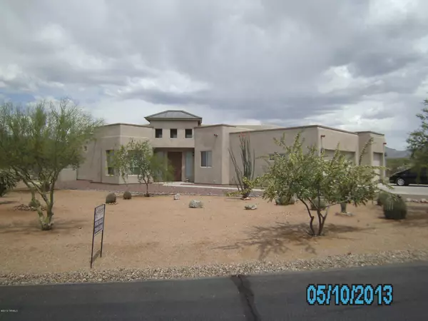 8381 S Triangle R Ranch Place, Vail, AZ 85641