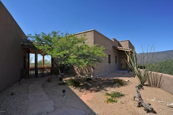 Vail, AZ 85641,8251 S Pistol Hill Road