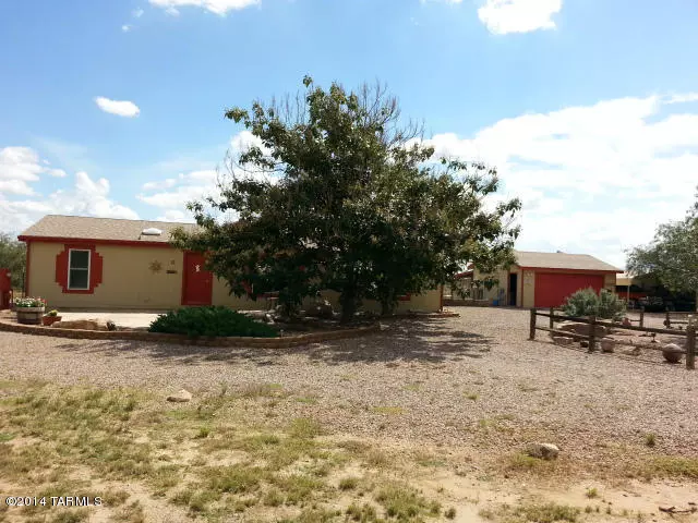 2762 N Calle Tercero, Huachuca City, AZ 85616