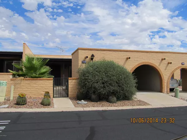 1424 W Calle Pueblo, Green Valley, AZ 85622