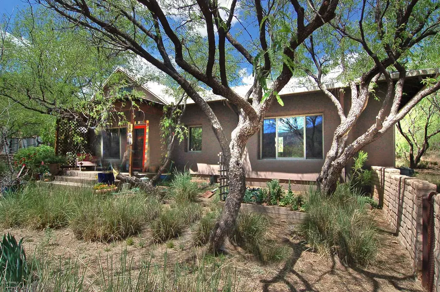 51 Redrock Drive, Patagonia, AZ 85624