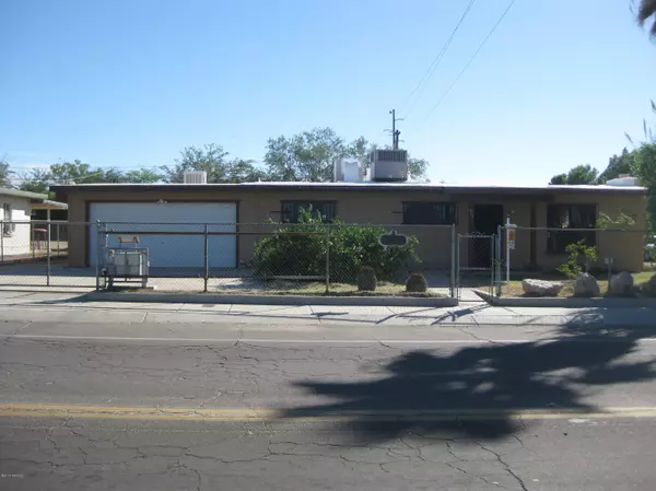 Tucson, AZ 85705,867 W Glenn Street