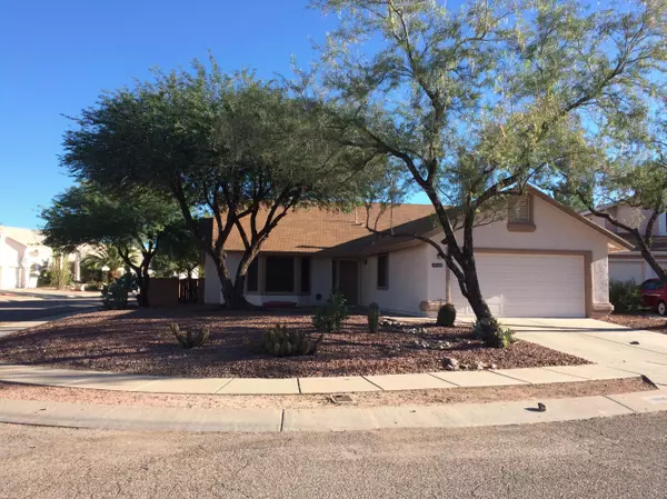 9060 N Eaglestone Loop, Tucson, AZ 85742