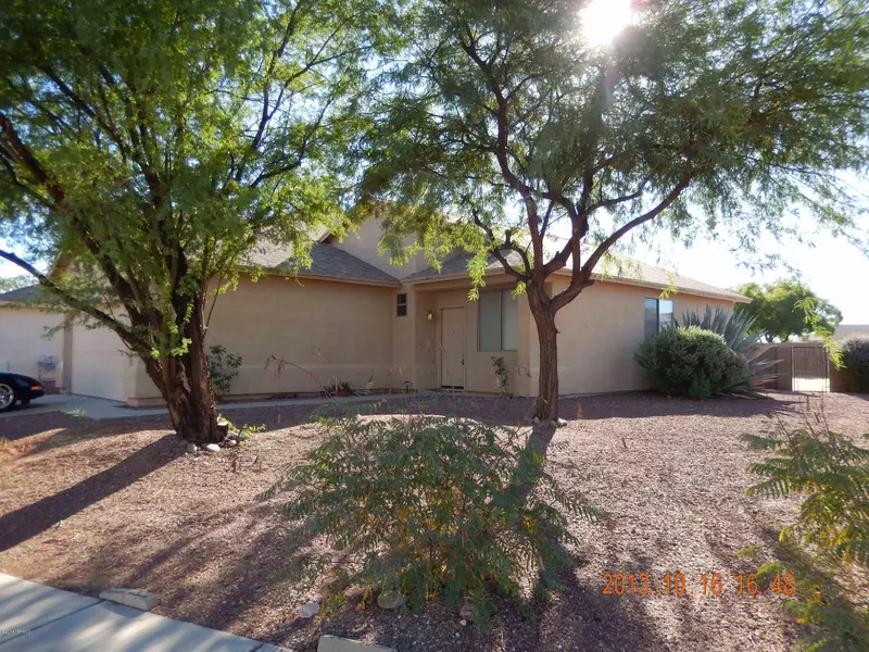 8804 E Lions Spring Place, Tucson, AZ 85747