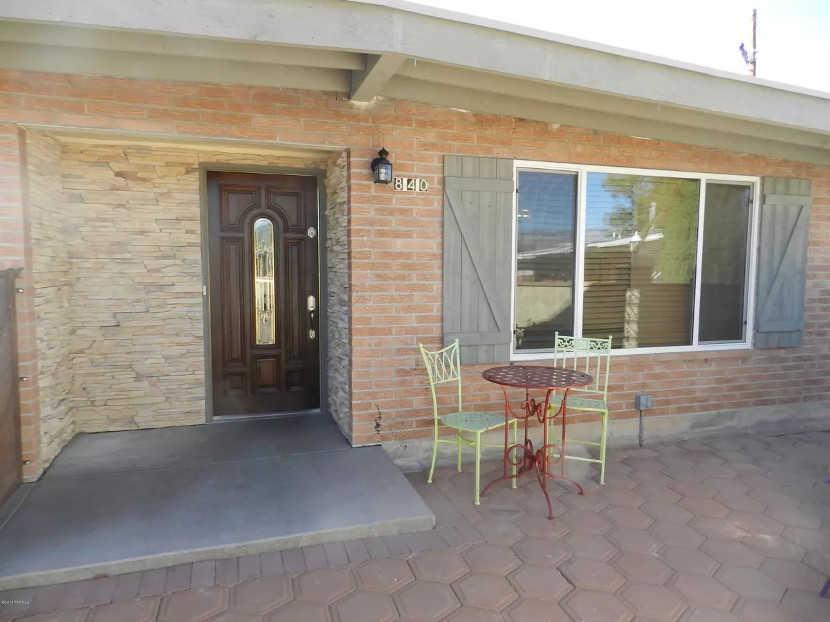 Tucson, AZ 85710,840 S Camino Seco