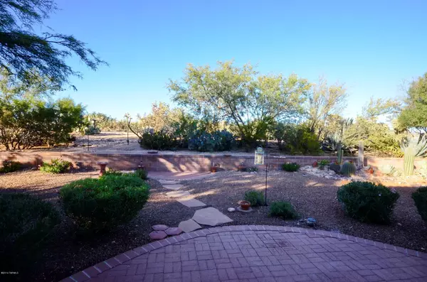 Oro Valley, AZ 85755,1265 E Crown Ridge Drive