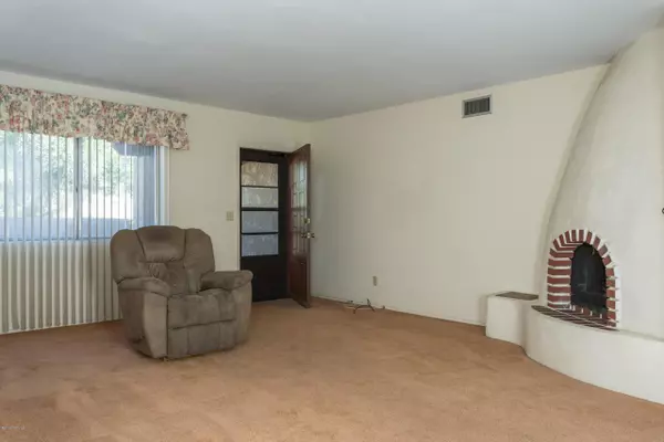 Tucson, AZ 85710,1761 S Avenida Prado