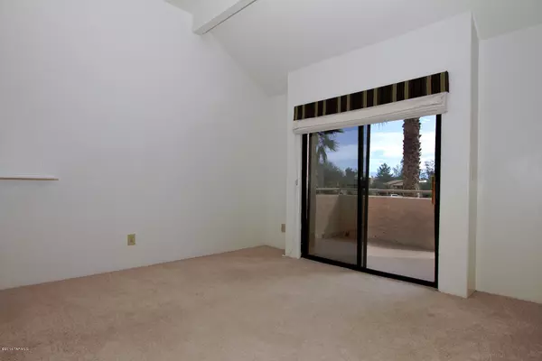 Tucson, AZ 85718,5675 N Camino Esplendora  #1201