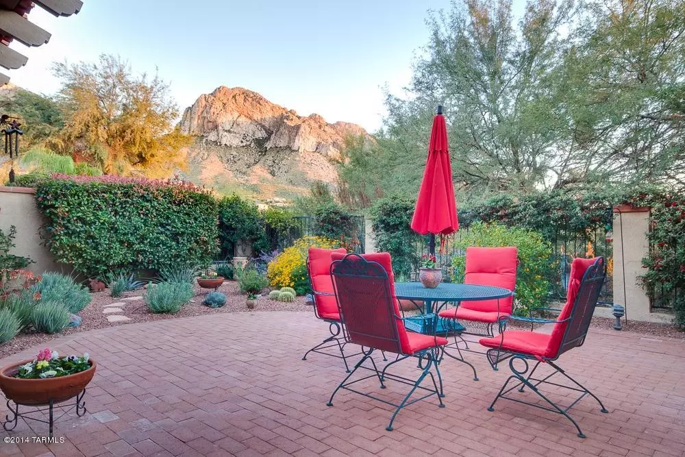 Oro Valley, AZ 85704,1036 E Camino Diestro