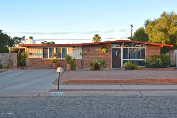 6109 E Calle Aurora, Tucson, AZ 85711