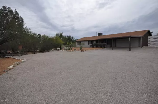 9831 N Placita Vista Hermosa, Tucson, AZ 85737