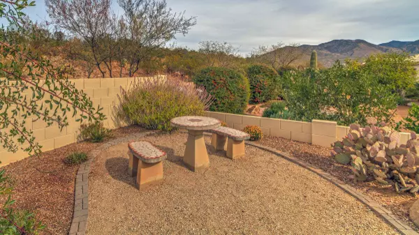 63606 E Desert Peak Drive, Tucson, AZ 85739