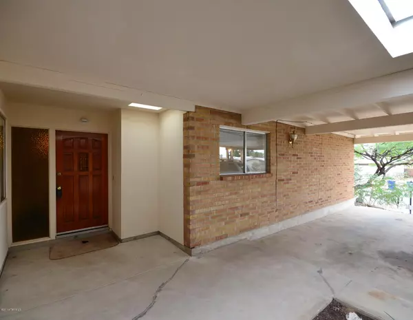 Tucson, AZ 85710,1817 S Oak Park Drive