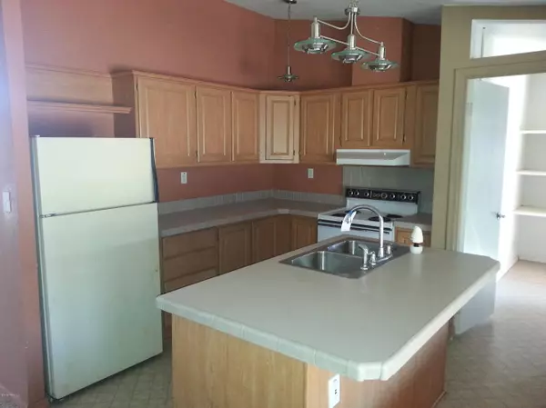 Vail, AZ 85641,13620 S bird dog Avenue