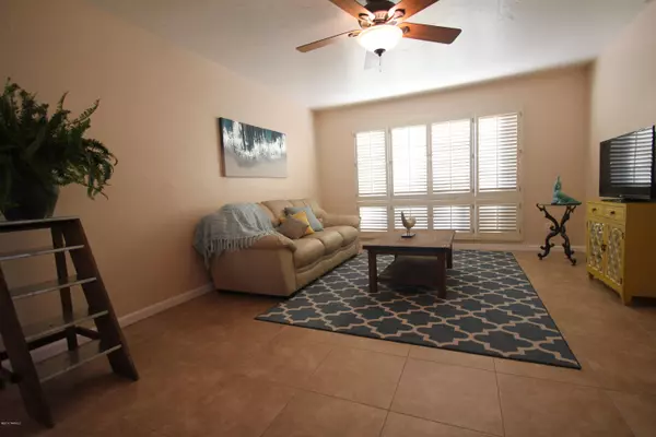 Tucson, AZ 85710,1025 N Via Verano